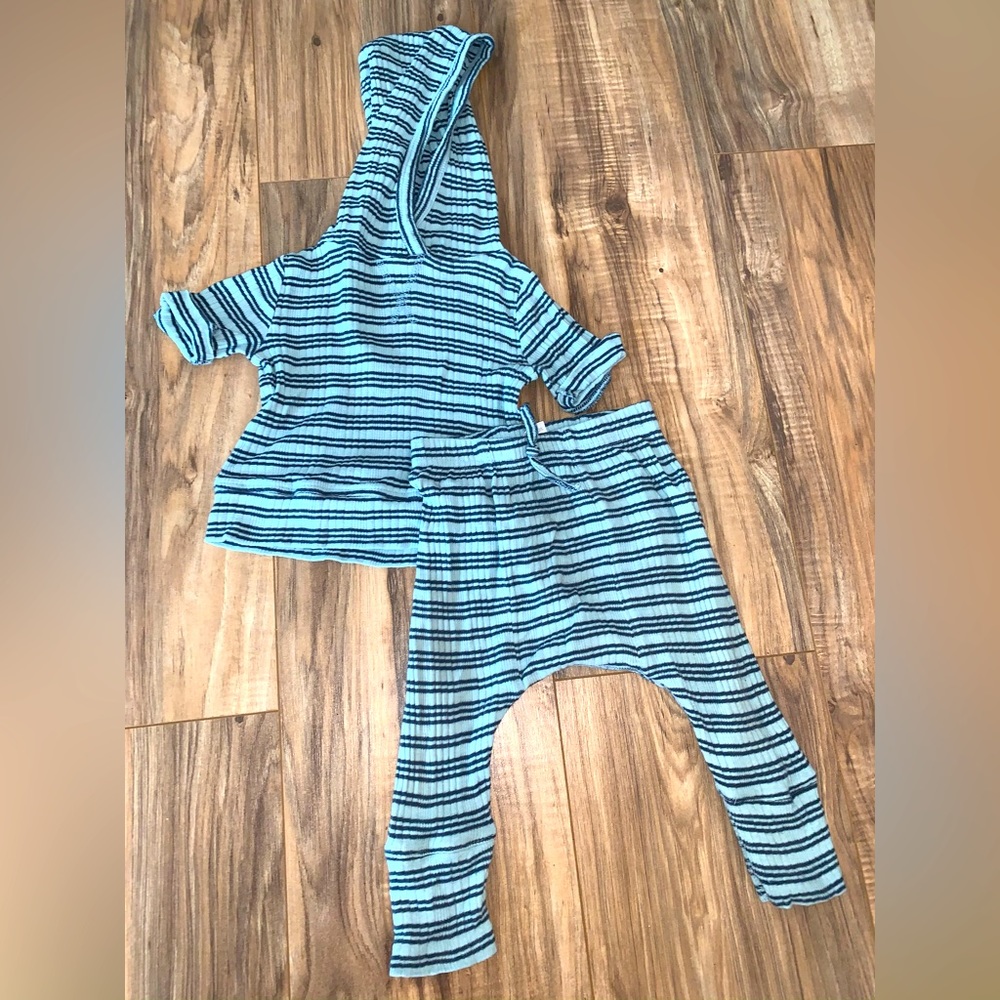 Kate Quinn matching set